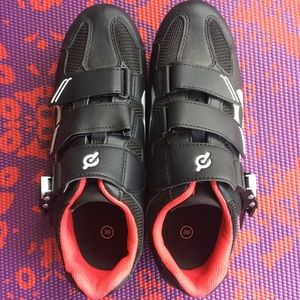 Peleton cycling shoes Size 39